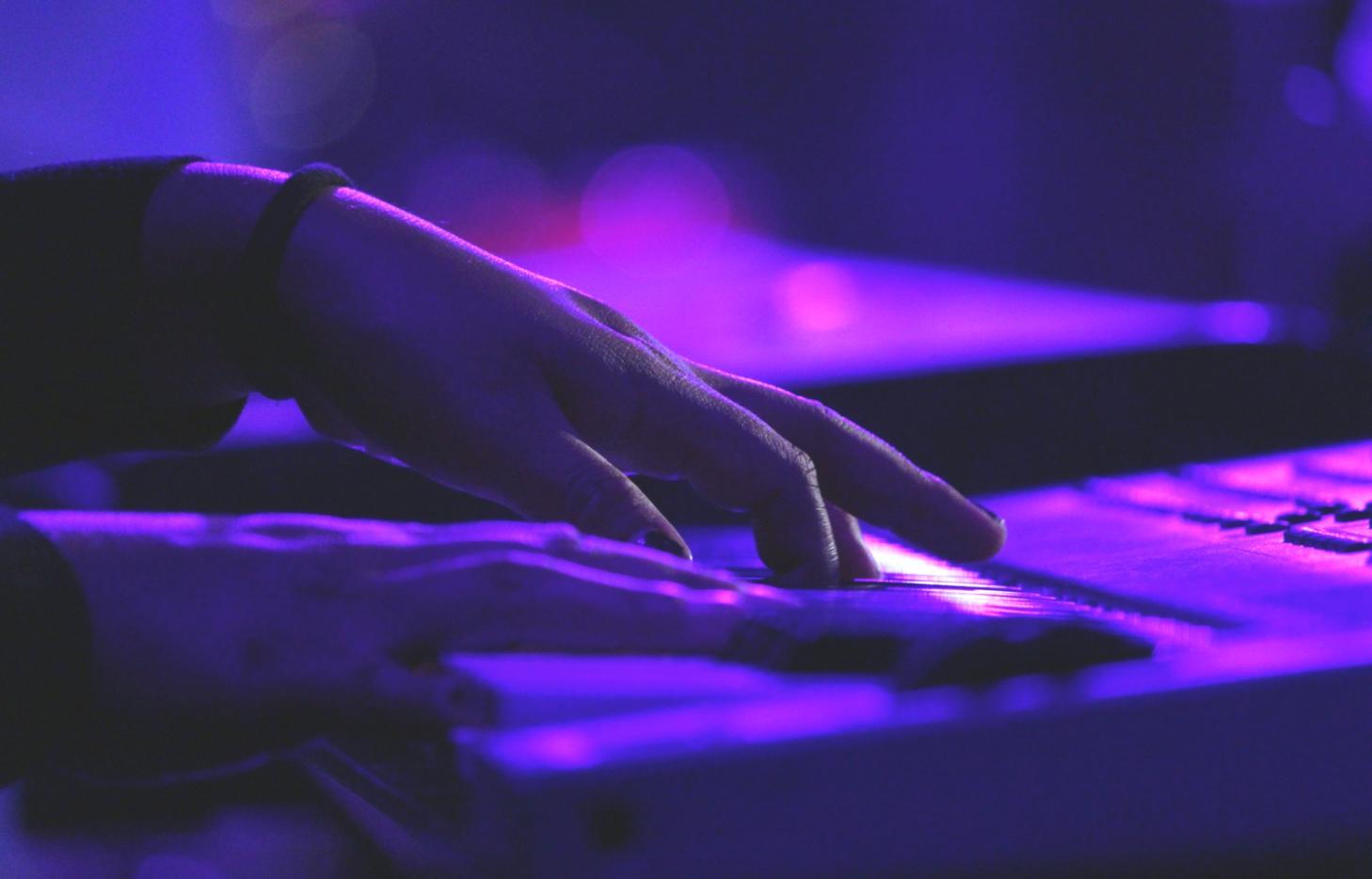 Студийное оборудование для записи музыки в Infinivox Lux