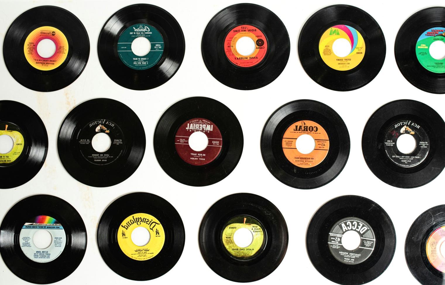 Студия звукозаписи с профессиональным оборудованием