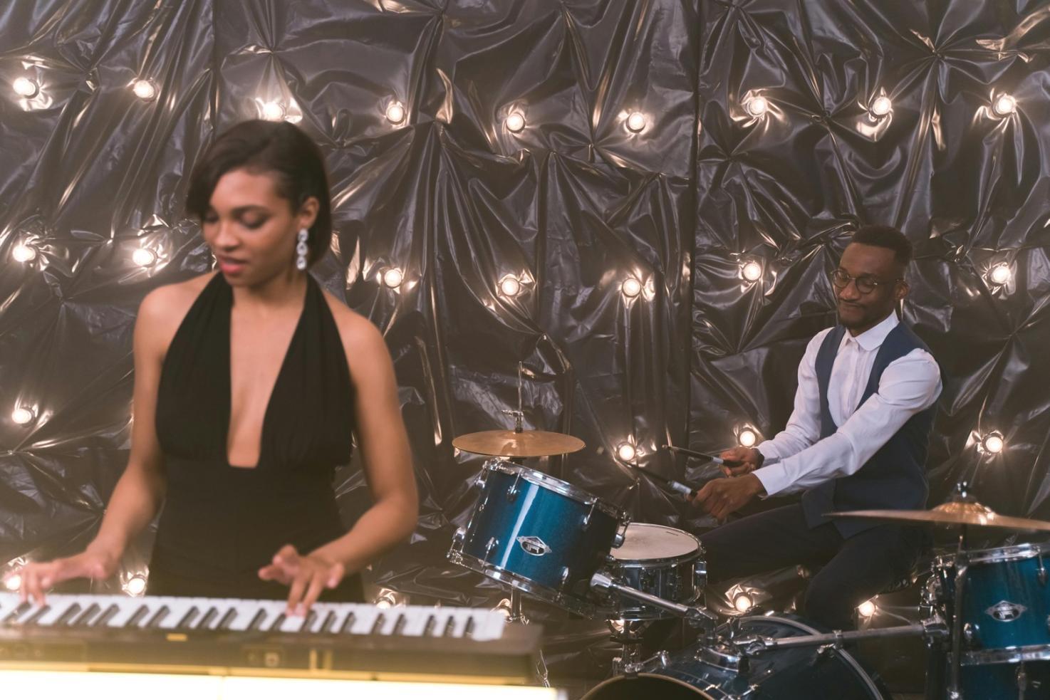 Студия звукозаписи Infinivox Lux с профессиональным оборудованием для обучения музыкальной продукции